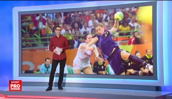 Romancele din nationala de la handbal au avut parte de un antrenament ca-n filme. Au tras cu pusca. VIDEO