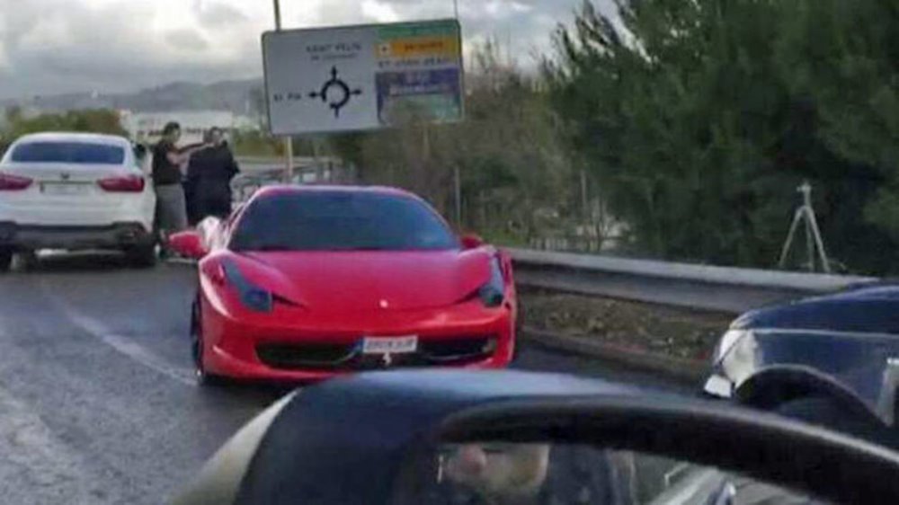 Neymar, implicat intr-un accident cu bolidul sau de 300.000 euro chiar inaintea meciului din aceasta seara! Cum arata masina