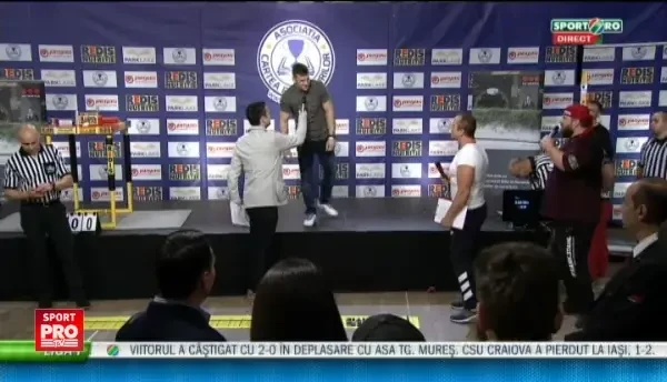 NOU RECORD al Romaniei la flotari intr-o mana! Performanta FABULOASA a acestui militar