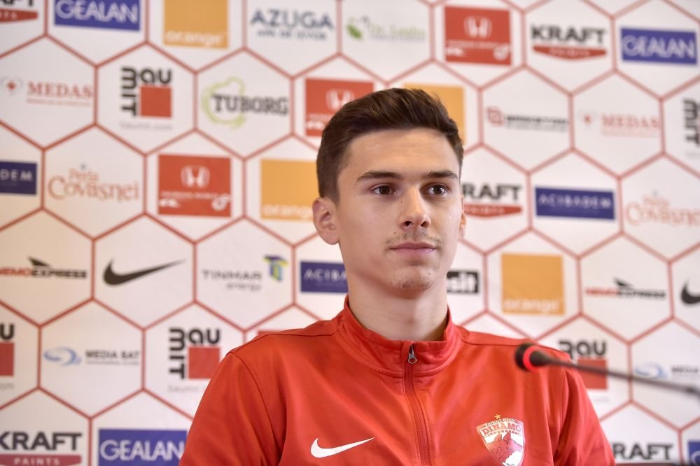 Nu are curaj sa spuna ce gandeste! Sa dea dovada de barbatie, daca are vreo nemultumire! Reactia lui Dinamo dupa ce Rotariu a fost sfatuit sa plece de la club