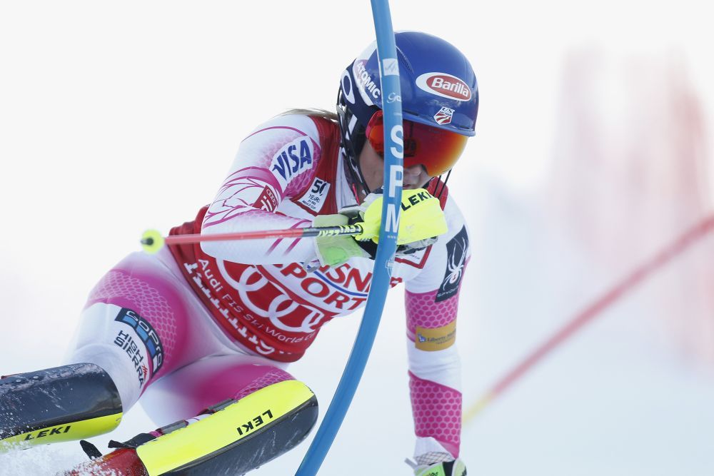 Nicaieri nu-i ca acasa: 10 la rand pentru Mikaela Shiffrin la slalom_1