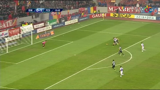 GAFA INCREDIBILA a lui Steliano Filip, stelistii au cerut al doilea penalty! Momentul in care l-a trantit pe Popa in careu | Dinamovistii au cerut HENT IN CAREU la Tamas. Vezi imaginile