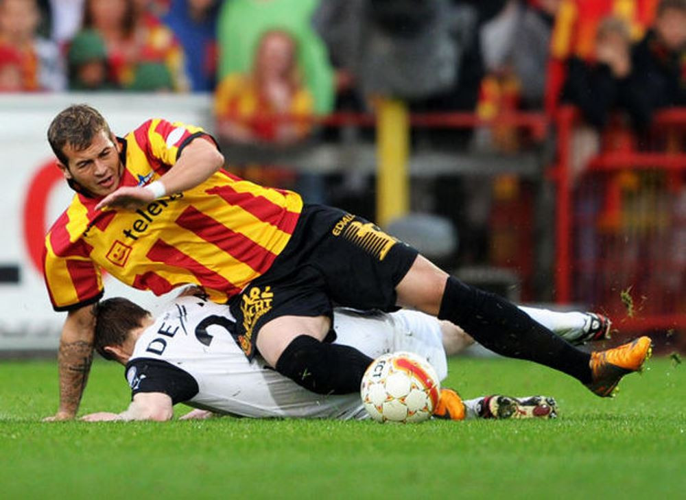 Riscurile unui pariu de milioane de euro: 7 imagini SIMBOL cu omul adus de Becali sa betoneze atacul Stelei | Ce cifre horror avea Alibec pana sa ajunga la Astra_5