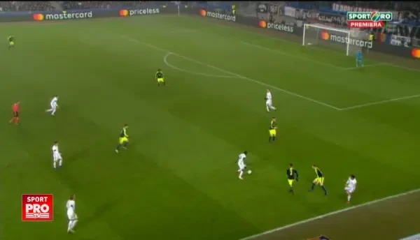 VIDEO: golul saptamanii in Champions League! Driblingul GENIAL care a distrus 3 jucatori de la Arsenal! Cum a marcat Doumbia