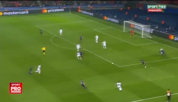 Cavani, lovitura MORTALA pe care n-ar fi incercat-o decat un jucator dintr-o suta! Cum a marcat senzational din foarfeca