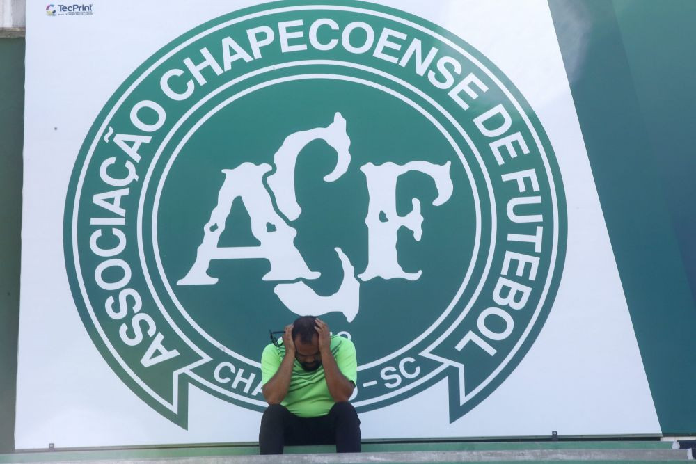 Chapecoense o ia de la capat. Sefii echipei au anuntat noul antrenor si incearca sa reconstruiasca echipa lovita de tragedie in urma cu 10 zile. Cine este noul tehnician