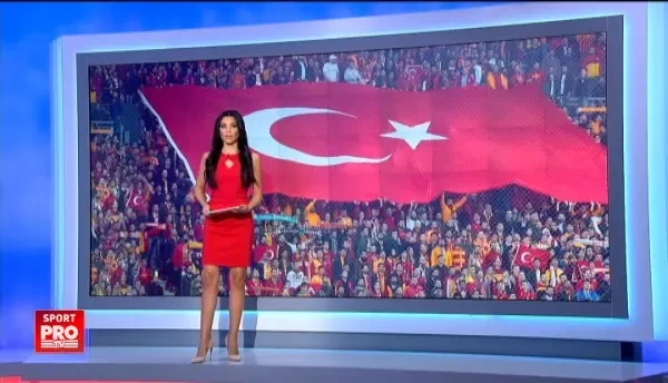 Momente emotionante in Turcia. Jucatorii lui Galatasaray i-au luat in brate pe politisti, dupa atentatele sangeroase. Reactia lui Cristi Tanase dupa bombele de la meciul lui Besiktas