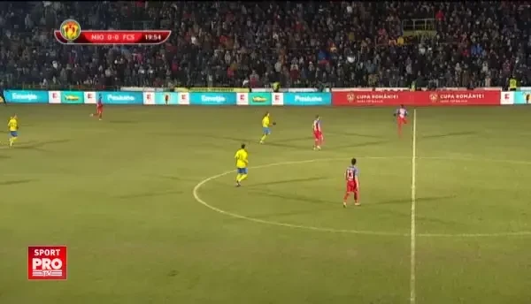 Mioveni 0-0 Steaua, min 19. Trecere spectaculoasa a lui Enache