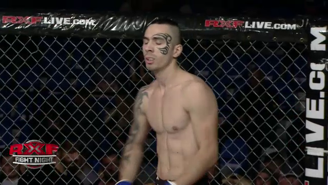 FOTO Aparitia serii la gala MMA de la Ploiesti! Si-a facut tatuaj pe fata ca Mike Tyson! Ce a patit in prima repriza_6