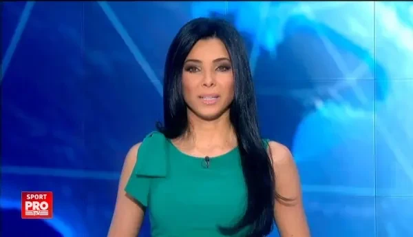 Mos Craciun a venit la Ogararu cu al cincilea copil. In curand, Ogararu poate sa-si faca la Ajax echipa lui :)