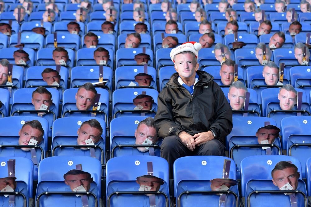 Protest BIZAR cu 30.000 de masti pentru Vardy! Chiar si atacantul lui Leicester a purtat una. FOTO _5
