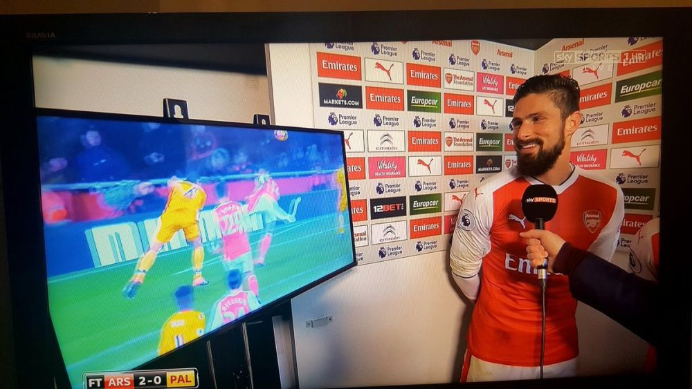 Giroud a reusit deja GOLUL ANULUI 2017. Reactia francezului cand si-a vazut executia pe un ecran