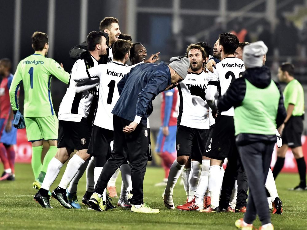 Primul transfer la Astra! Campionii au adus un fundas roman de 23 de ani!&nbsp;