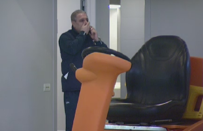 Sumudica a inceput sa planga in aeroport! Vestea tragica pe care a primit-o inainte sa plece in cantonament_2