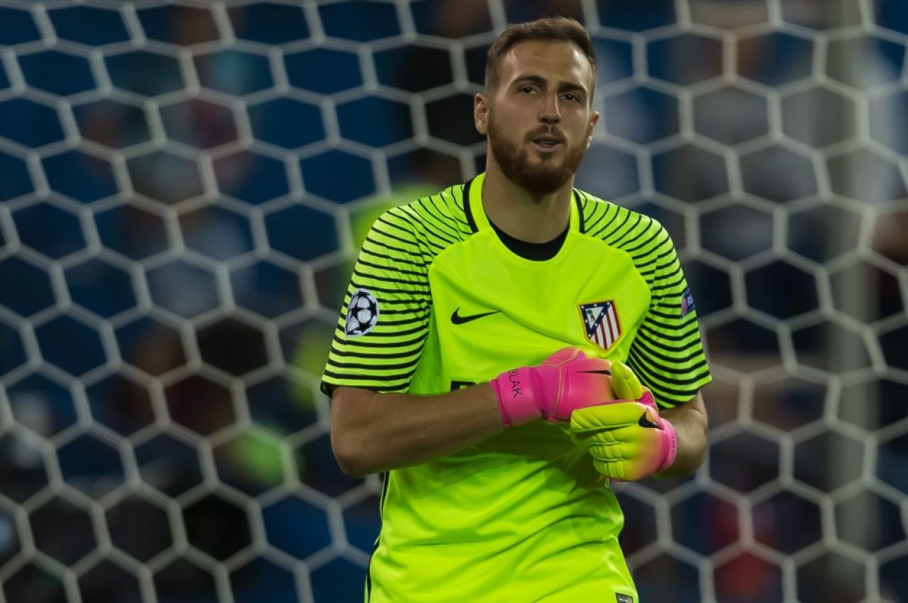 Pep s-a saturat de greselile lui Bravo si le cere sefilor sa bata recordul de transfer pentru un portar_1