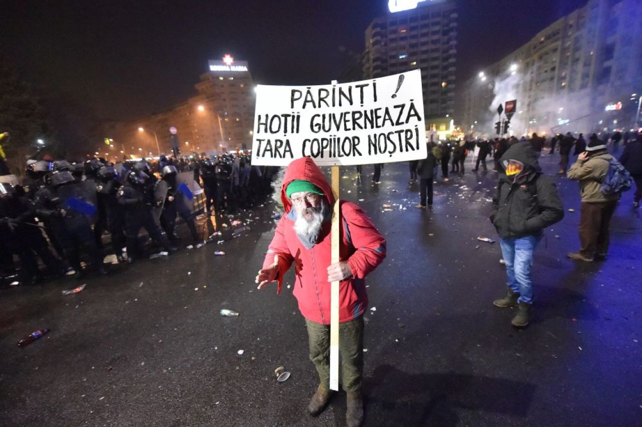 PELUZA