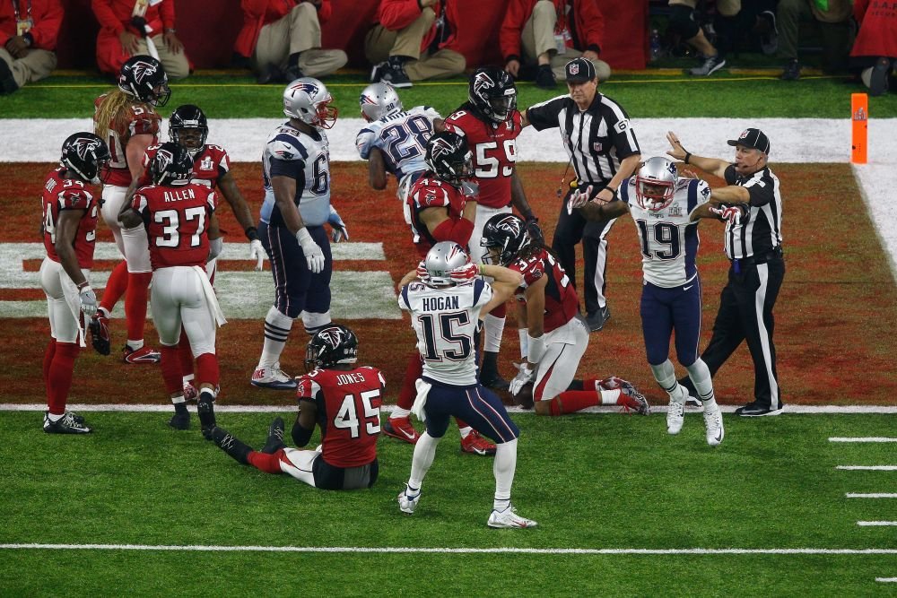 Spectacolul SuperBowl a cucerit din nou America: New England Patriots, come back de senzatie. Un roman a castigat 2 milioane $_2
