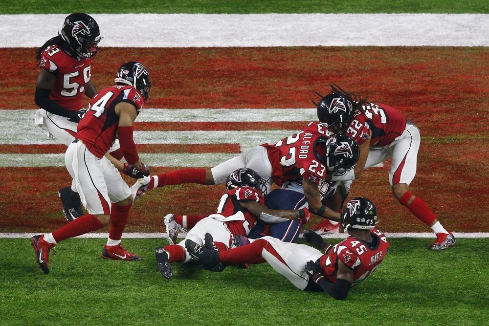 Spectacolul SuperBowl a cucerit din nou America: New England Patriots, come back de senzatie. Un roman a castigat 2 milioane $_3