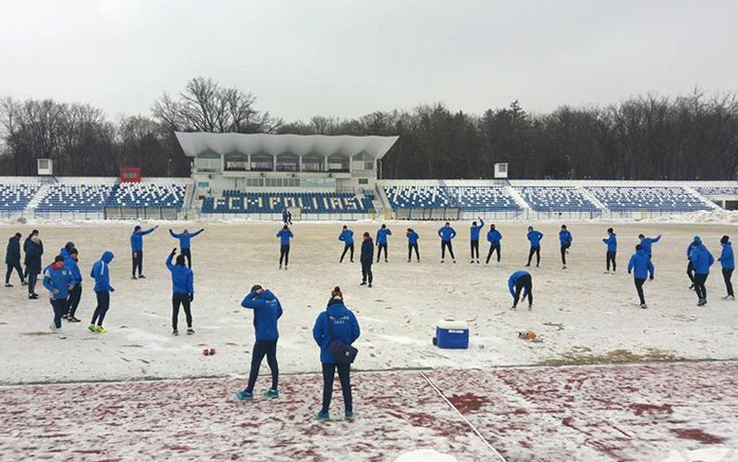 Iasi - Astra se joaca pe 2 martie. Terenul e acoperit de zapada dupa ce s-a stricat instalatia de incalzire