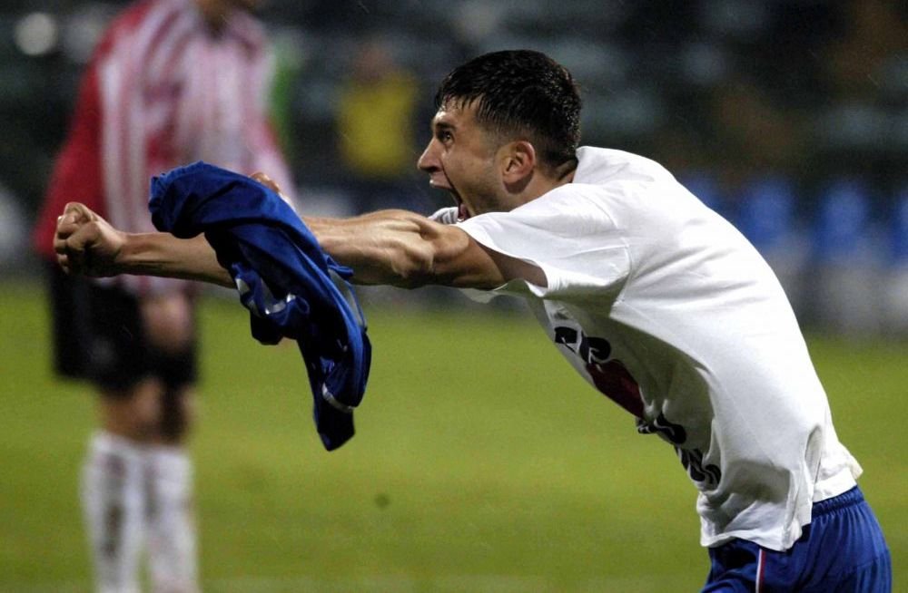 Soc si groaza in fotbalul romanesc :)) Claudiu Raducanu se intoarce la Steaua Armatei! Am nevoie de stelisti