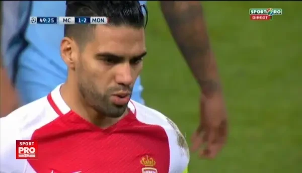 Falcao rateaza un penalty