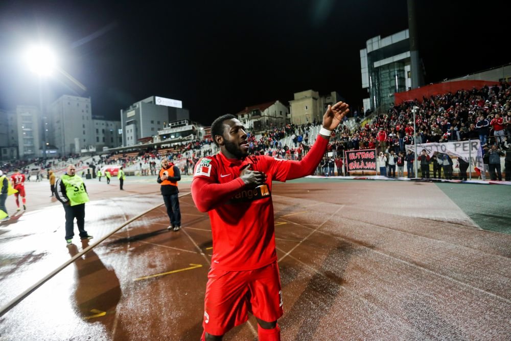 Sunt sigur ca nu merge dupa Bizon la Steaua! Dinamovistii reactioneaza dupa ultimul anunt al lui Becali