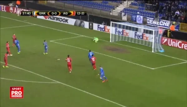 Min 38. Sut trimis de la 25 de metri de Malinovskiy, pe langa poarta