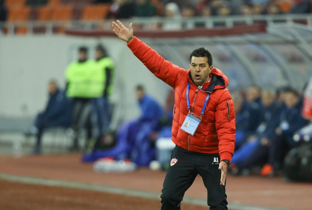 Lovitura pentru Contra: un titular s-a accidentat si rateaza meciul cu Steaua! Cand intra Rivaldinho