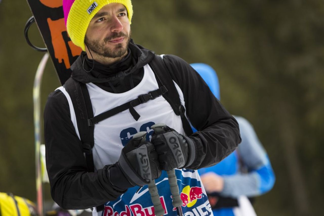 111 schiori si snowboarderi au cucerit muntele Oslea! Imagini spectaculoase_1