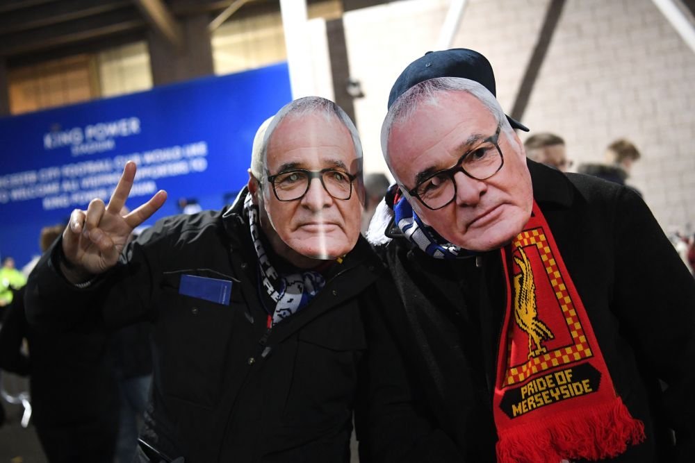 Imagini fabuloase in Premier League! TRIBUTUL GENIAL al fanilor lui Leicester pentru 