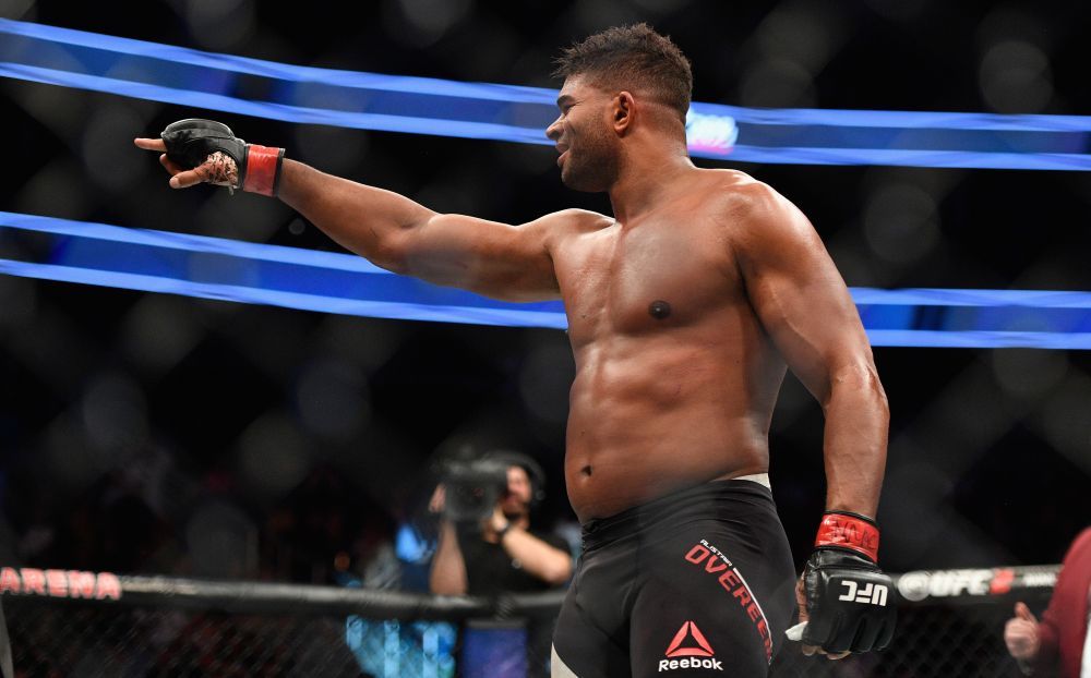 Cum a ajuns sa arate Overeem, cel mai musculos luptator din lume! Are o BURTA de nota 10 :)) FOTO_3