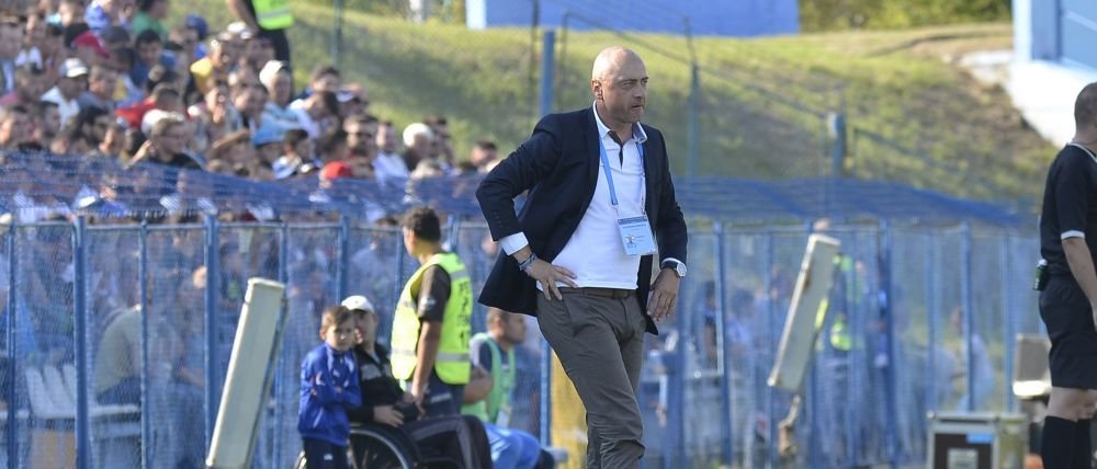 Grozavu si-a iesit din minti si l-a bruscat pe Golofca la schimbare! Ce explicatie a dat dupa meci