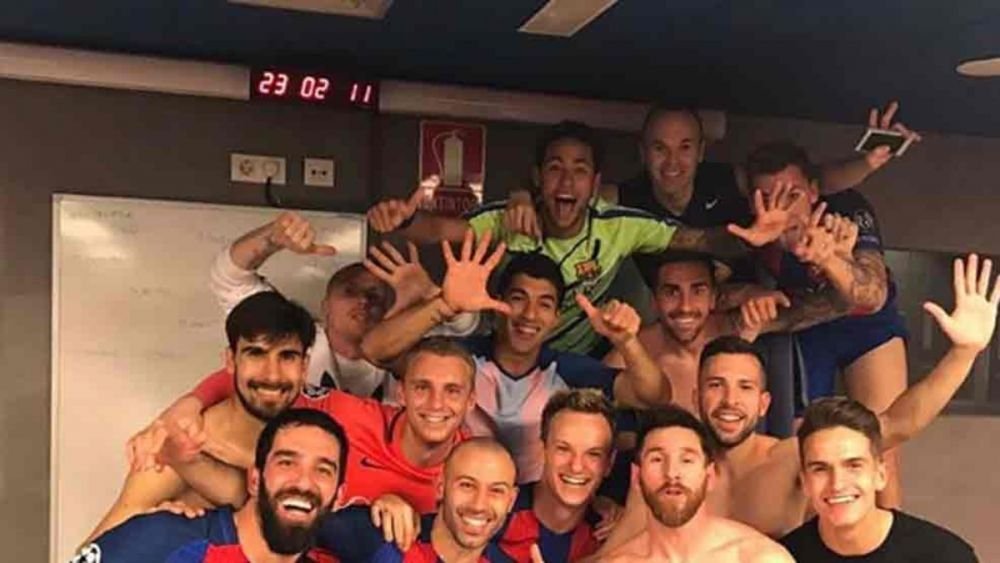 FOTO Messi si-a incordat muschii in vestiar ca Ronaldo! Bucuria jucatorilor din vestiar