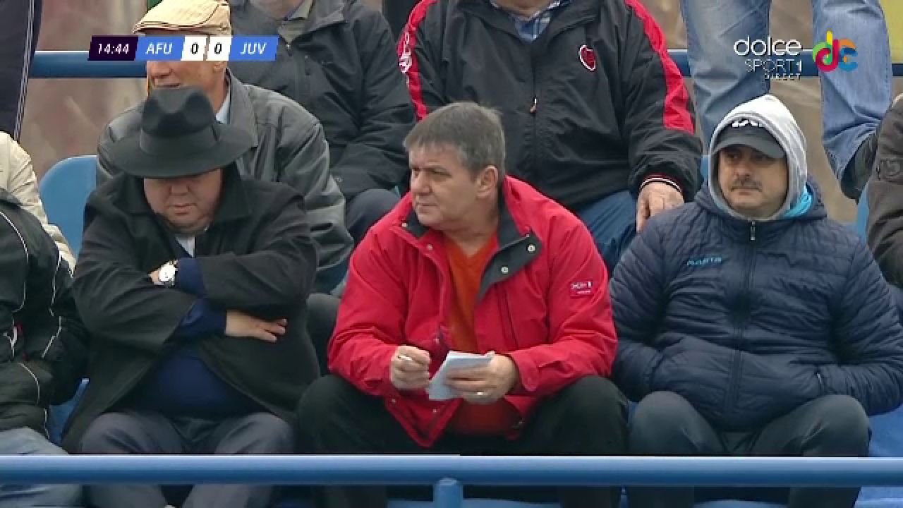 FOTO Lacatus, scouting pentru noua echipa a Stelei! Ce meci a vazut din tribune_1