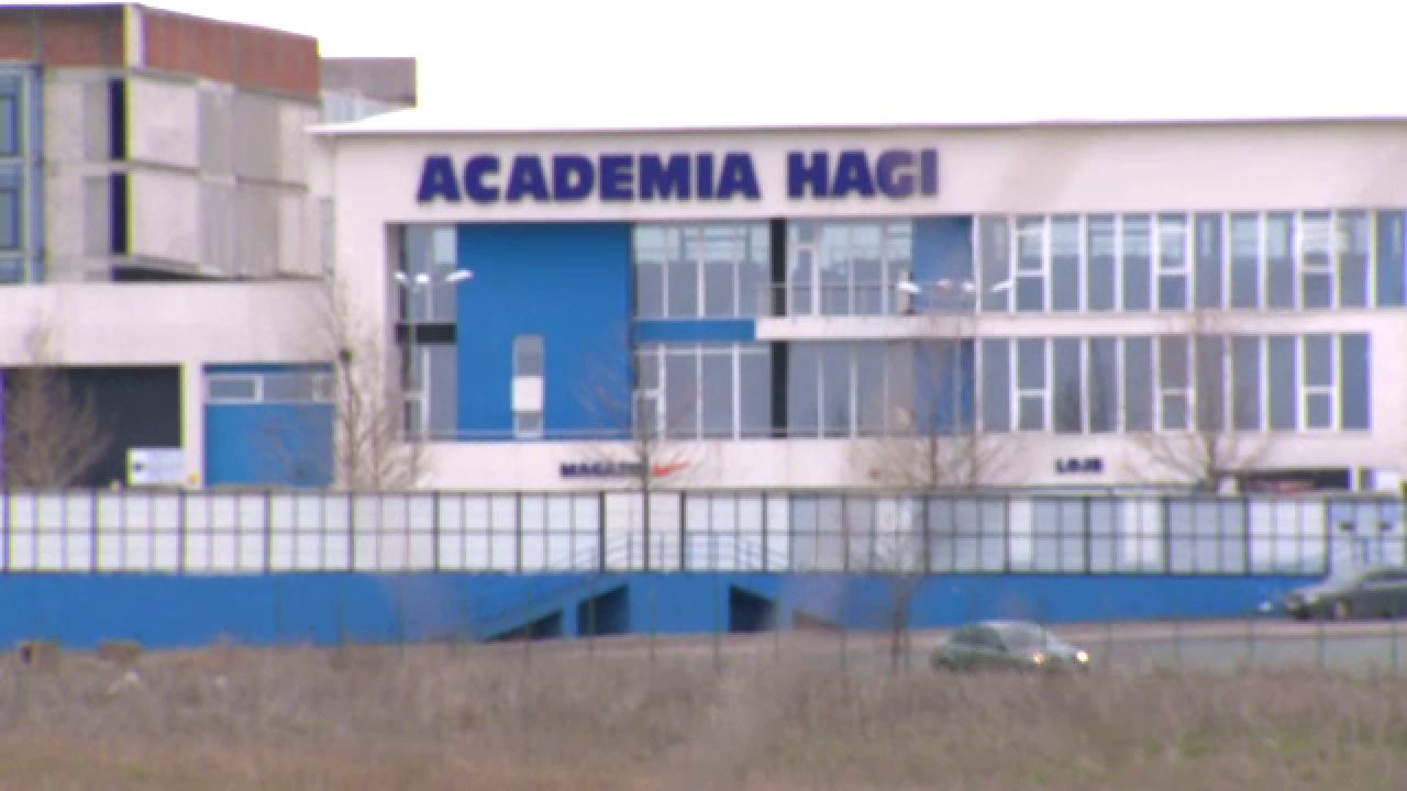REPORTAJ din Ovidiu, orasul care poate fi campion! Au un singur drum, fara semafor, cu stadion cu oi si capre_1
