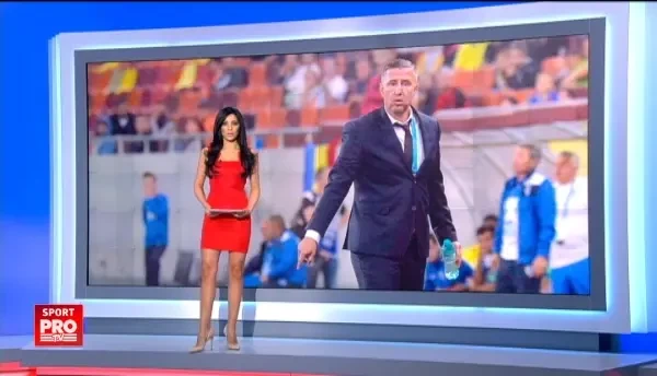 Vreau sa va spun cine sunt, n-am putut sa zic pana acum. Filmati aici! Ce scrie pe legitimatia aratata azi de Becali