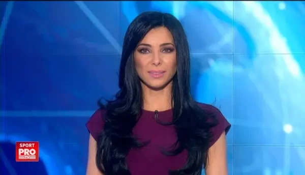 Marea Unire de la Cluj: echipa care a imbracat azi un echipament jumatate FCSB - jumatate CSA Steaua chiar sub ochii lui Burleanu