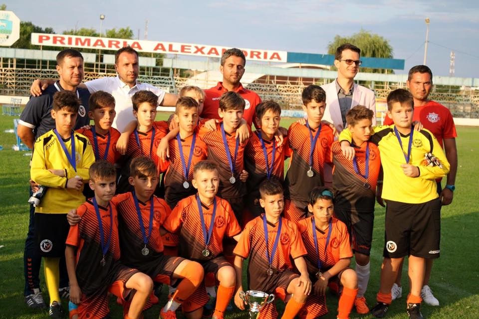 Dinamoviada si Steleolimpics | Cate echipe exista in realitate cu numele Steaua, Dinamo sau Rapid_7