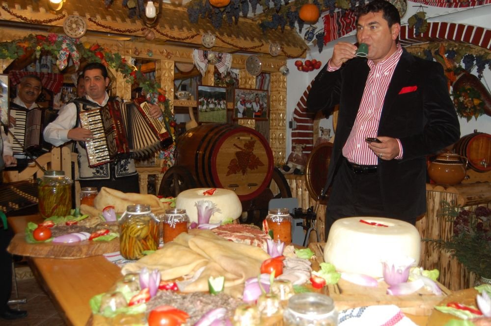 MARELE GATSBY, gen! Imagini incredibile de la cea mai tare petrecere data de Borcea in fotbalul romanesc_5