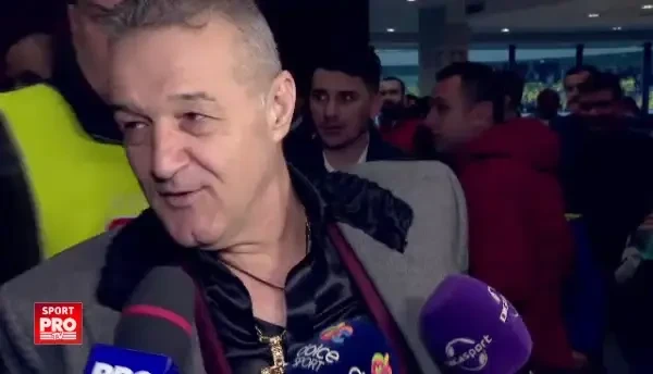 Becali, SEF de galerie dupa victoria cu Astra! S-a suit pe masina si a cantat cu fanii: A-LI-BEC, TA-NA-SE . VIDEO