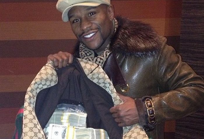 Cum arata masina de 4 milioane $ pe care Mayweather a scos-o la vanzare pe net: consuma