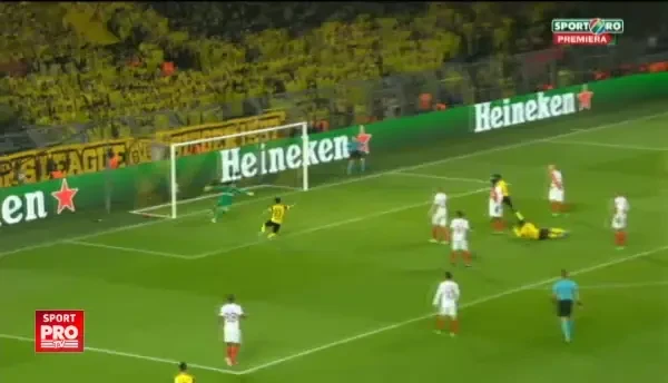 VIDEO: A ratat cineva nebunia asta? Pasa SCORPION KICK a lui Aubameyang la primul gol al Borussiei