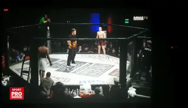 Debut INCREDIBIL pentru fiul de 17 ani al lui Zmarandescu in MMA! Victorie ZDROBITOARE in 17 secunde! VIDEO