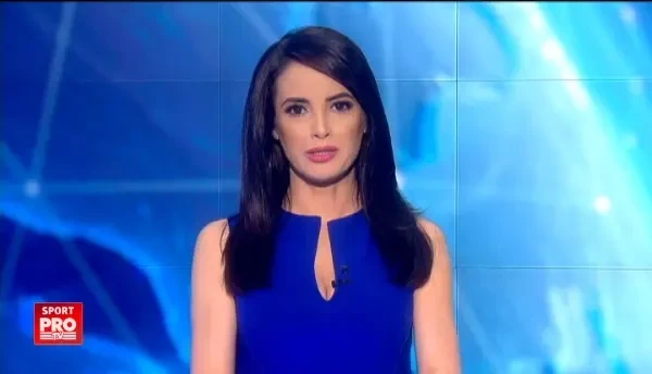 Lasati lumea sa intre. Fara tichet! / Da cine sunteti dumneavoastra sa dati voie? / Patronul echipei! :) Dialog amuzant patron-jandarm, azi in Colentina