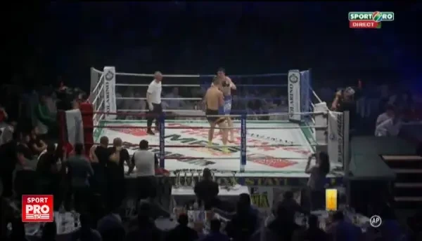 Jim Carrey gala Targoviste