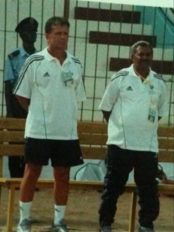 FANTASTIC! Un roman antreneaza in Ghana! Ce povesti SENZATIONALE are de spus_7