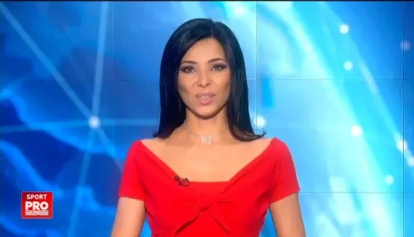 Cum a ajuns Cristina Varzaru sa aiba mana PLINA de inele datorita handbalului :)