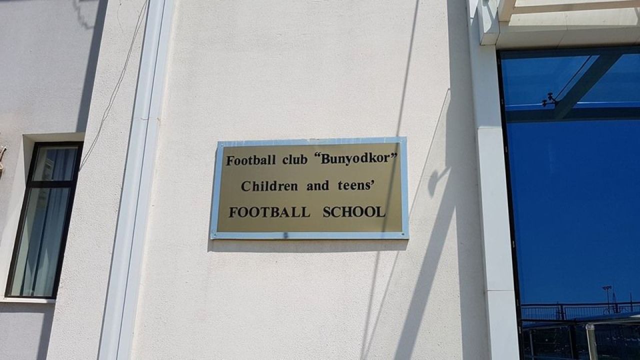 Un roman antreneaza in Uzbekistan, la echipa unde a jucat Rivaldo!