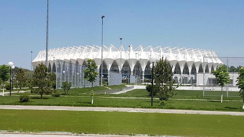 Un roman antreneaza in Uzbekistan, la echipa unde a jucat Rivaldo! 