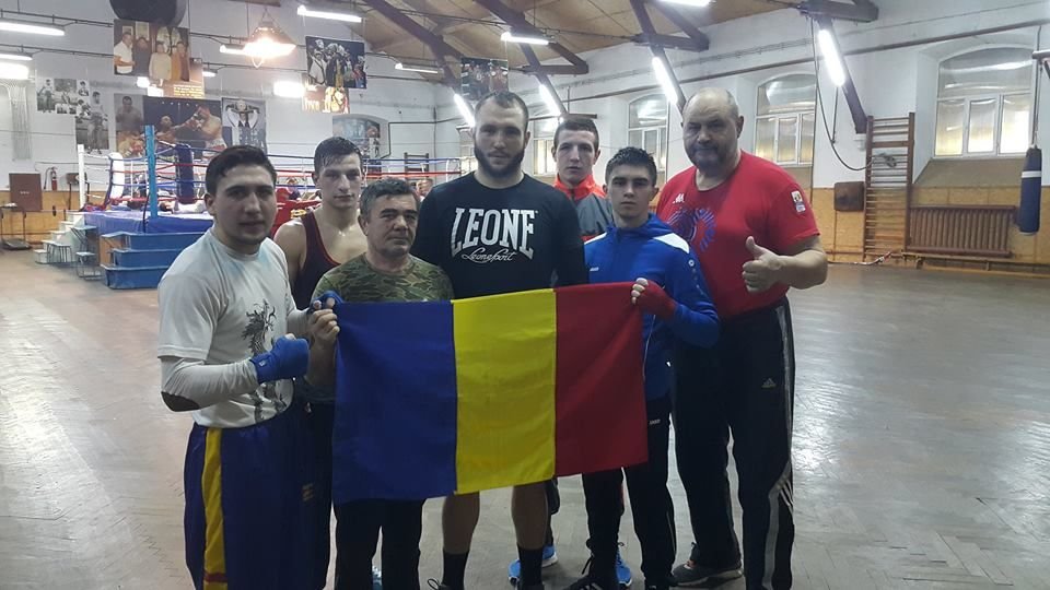 Romanii se bat pentru Centura de Aur cu sportivi din 13 tari. Nistor, singurul pugilist care l-a batut pe greul Joshua, in echipa Romaniei_5
